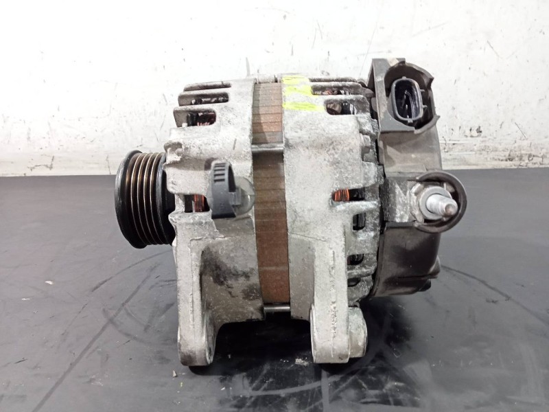 Recambio de alternador para kia  kia cee¨d 2 (jd) referencia OEM IAM 373002A850  P3-A4-22-2