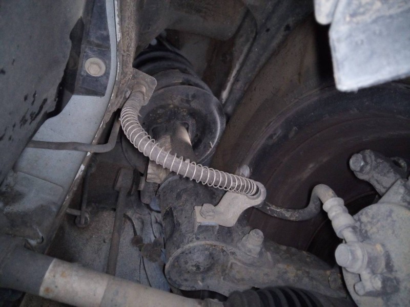 Recambio de amortiguador delantero izquierdo para kia  kia cee¨d 2 (jd) referencia OEM IAM   