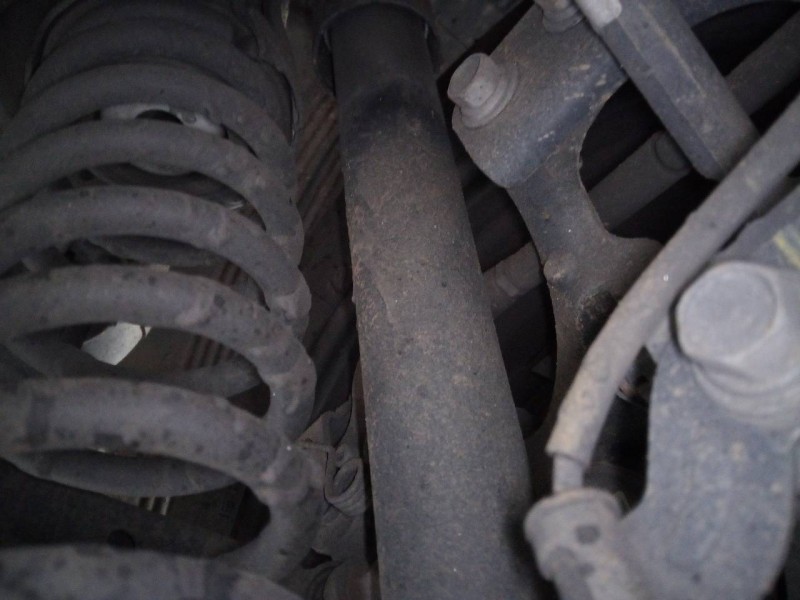 Recambio de amortiguador trasero izquierdo para kia  kia cee¨d 2 (jd) referencia OEM IAM   
