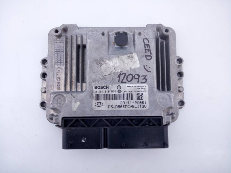 Recambio de centralita motor uce para kia  kia cee¨d 2 (jd) referencia OEM IAM 391112A961 0281019076 E3-A3-29-3