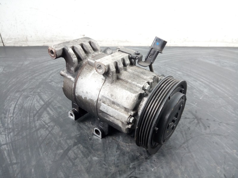 Recambio de compresor aire acondicionado para kia  kia cee¨d 2 (jd) referencia OEM IAM F500JDCCE12 FD46XG P3-B2-8-4