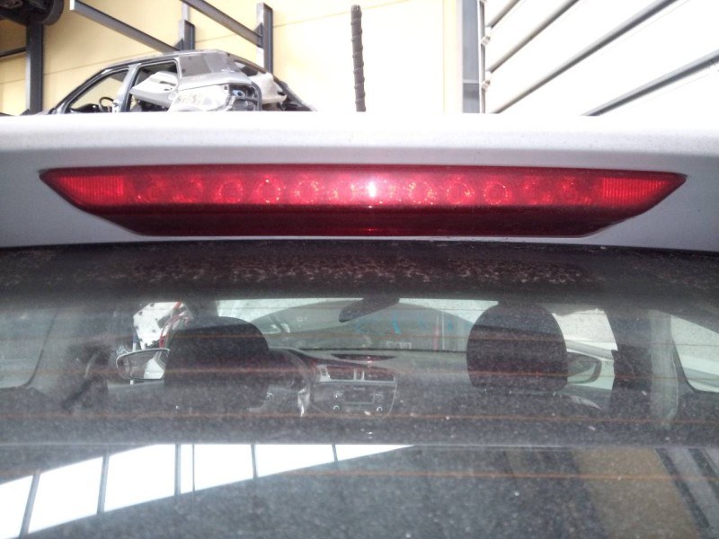 Recambio de luz central de freno para kia  kia cee¨d 2 (jd) referencia OEM IAM   