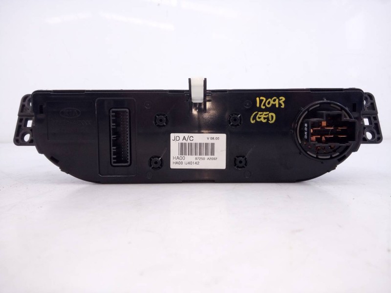 Recambio de mando calefaccion / aire acondicionado para kia  kia cee¨d 2 (jd) referencia OEM IAM 97250A2002  E3-A3-24-1
