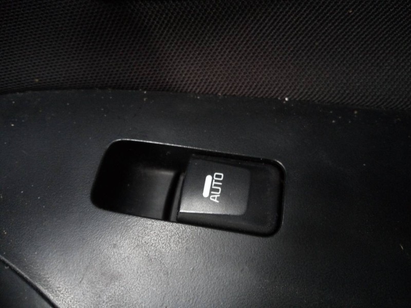 Recambio de mando elevalunas delantero derecho para kia  kia cee¨d 2 (jd) referencia OEM IAM   