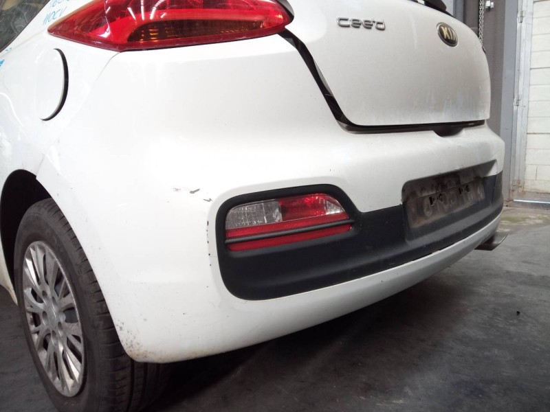Recambio de paragolpes trasero para kia  kia cee¨d 2 (jd) referencia OEM IAM   
