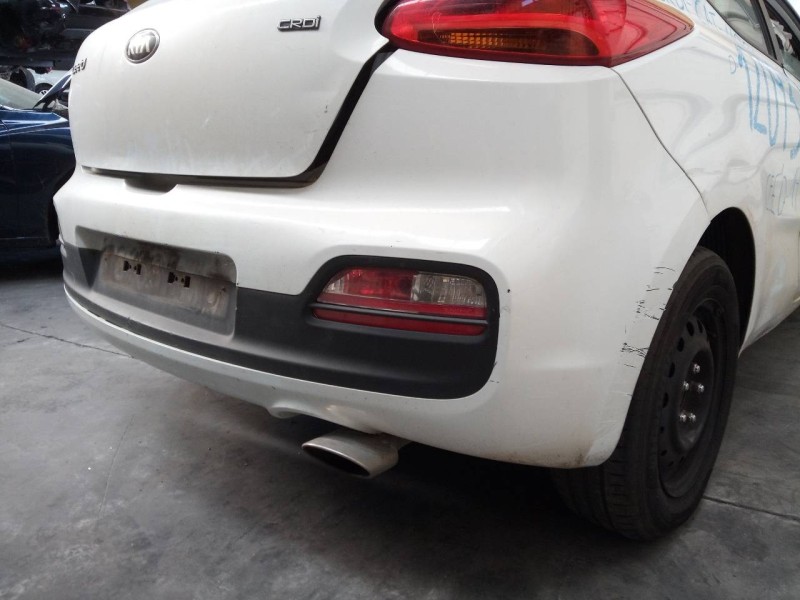 Recambio de paragolpes trasero para kia  kia cee¨d 2 (jd) referencia OEM IAM   