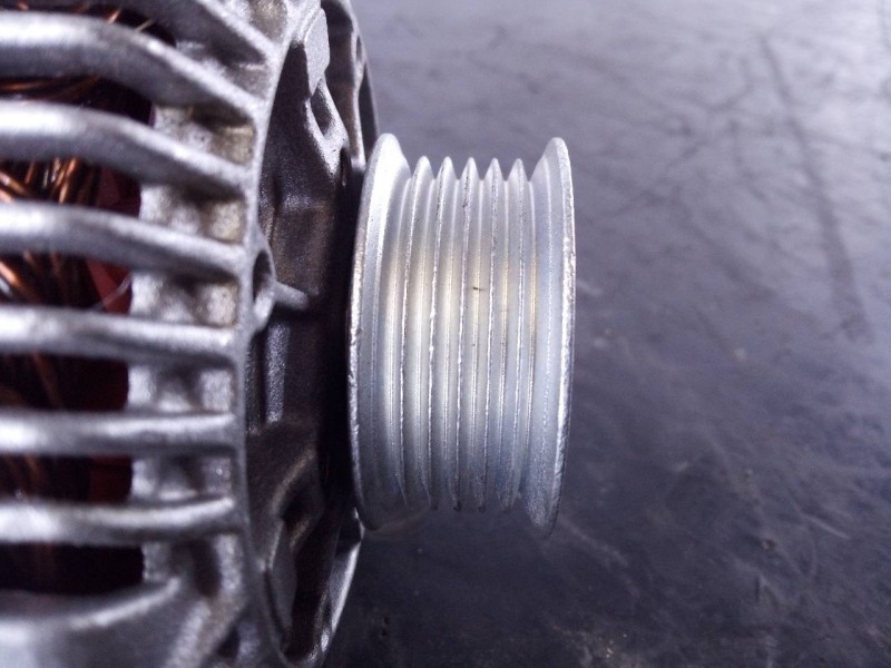 Recambio de alternador para » otros... modelos referencia OEM IAM 600494  P3-B5-23-3