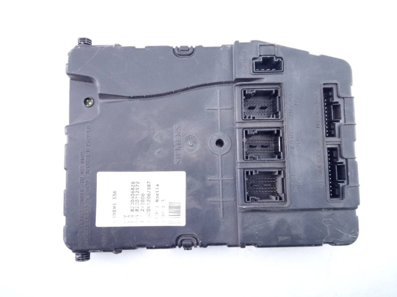 Recambio de caja reles / fusibles para » otros... modelos referencia OEM IAM 8200606826  E2-A1-33-8