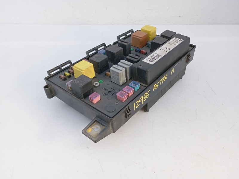 Recambio de caja reles / fusibles para » otros... modelos referencia OEM IAM 130205783 5DK00866828 E3-A5-39-2
