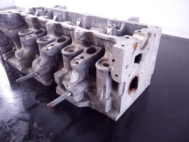 Recambio de culata para renault referencia OEM IAM   P1-B7-8