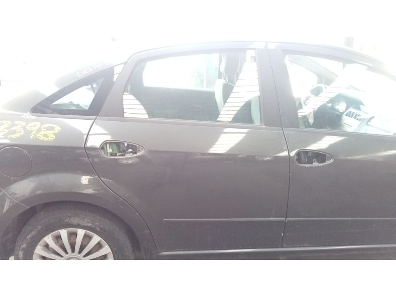 Recambio de puerta trasera derecha para fiat referencia OEM IAM   