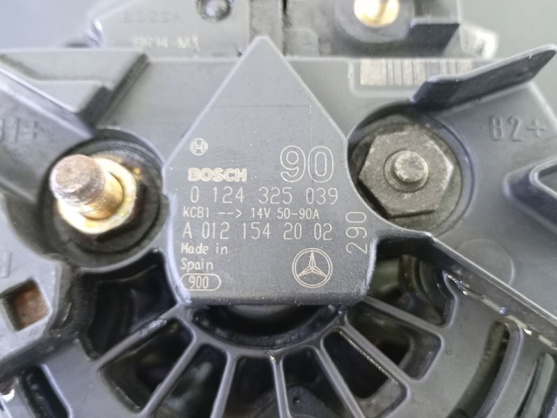 Recambio de alternador para mercedes-benz referencia OEM IAM A0121542002 0124325039 P3-B6-9-4