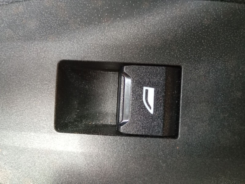 Recambio de mando elevalunas delantero derecho para bmw  x2 (u10) sdrive referencia OEM IAM   