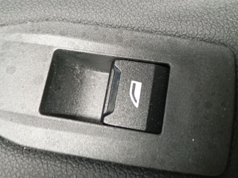Recambio de mando elevalunas trasero derecho para bmw  x2 (u10) sdrive referencia OEM IAM   