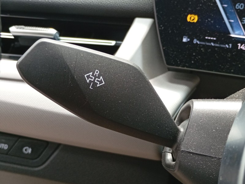 Recambio de mando intermitentes para bmw  x2 (u10) sdrive referencia OEM IAM   