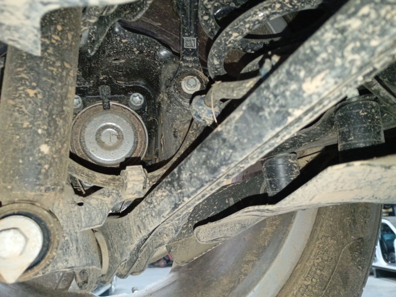 Recambio de mangueta trasera izquierda para bmw  x2 (u10) sdrive referencia OEM IAM   