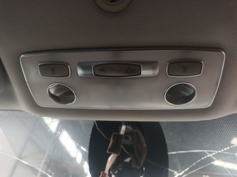 Recambio de luz interior para » otros... modelos referencia OEM IAM   