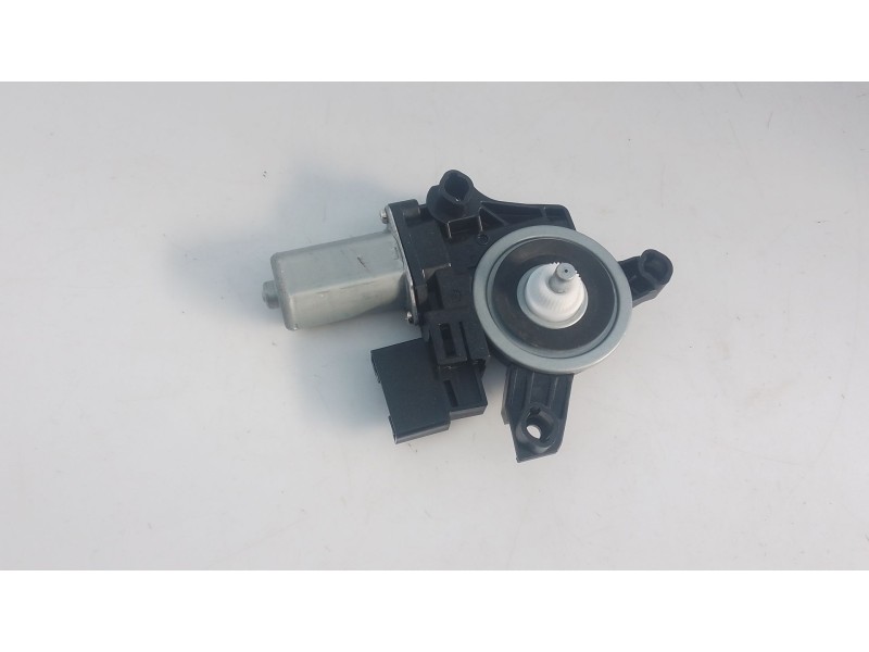 Recambio de motor elevalunas delantero izquierdo para bmw  x2 (u10) sdrive referencia OEM IAM 5MT0001178AE 67625A75082 E11-A3-11
