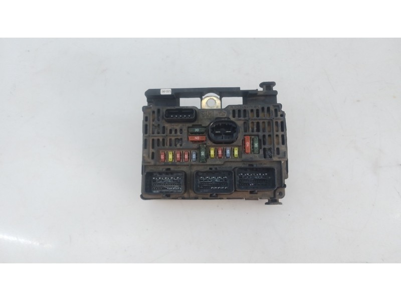 Recambio de caja reles / fusibles para  referencia OEM IAM 9656593880 S118983002 E3-B2-25-3