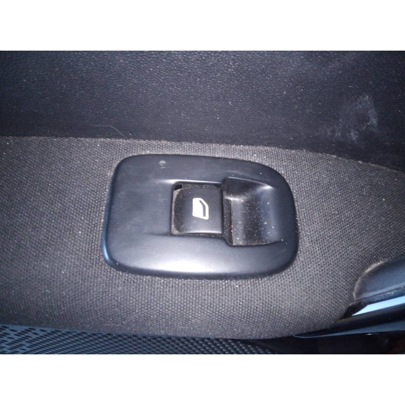 Recambio de mando elevalunas trasero izquierdo para peugeot 2008 (p1) active referencia OEM IAM   