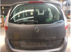 Recambio de porton trasero para renault referencia OEM IAM   