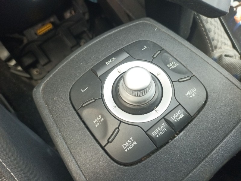 Recambio de sistema navegacion gps para renault referencia OEM IAM   
