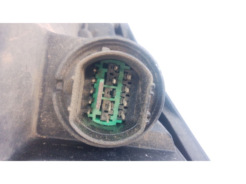 Recambio de faro derecho xenon para hyundai referencia OEM IAM 92102D7700  E2-B5-34-2