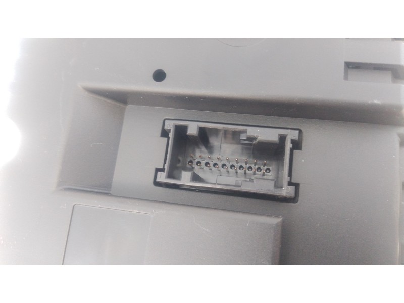 Recambio de cuadro instrumentos para bmw 1 (e81) 116 d referencia OEM IAM 4032052 9187330 