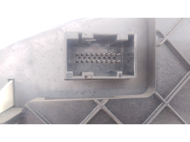 Recambio de cuadro instrumentos para iveco daily iv caja/chasis 35c12, 35s12 referencia OEM IAM 69500155  