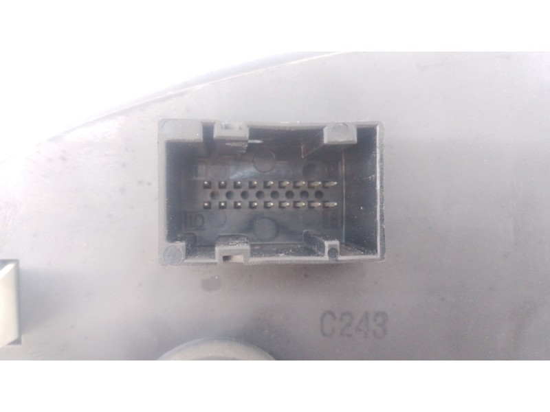 Recambio de cuadro instrumentos para iveco daily iv caja/chasis 35c12, 35s12 referencia OEM IAM 69500155  