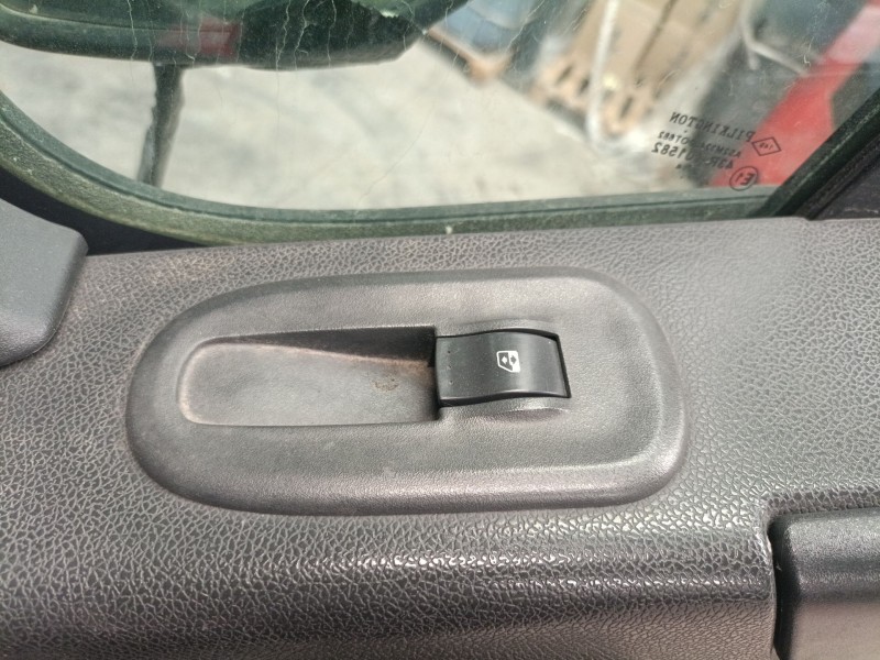 Recambio de mando elevalunas delantero derecho para renault master iii caja/chasis (ev, hv, uv) 2.3 dci 125 fwd (ev0c, ev0d, ev0