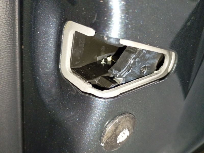 Recambio de cerradura puerta trasera derecha para cupra formentor (km7, kmp) 1.5 tsi referencia OEM IAM   