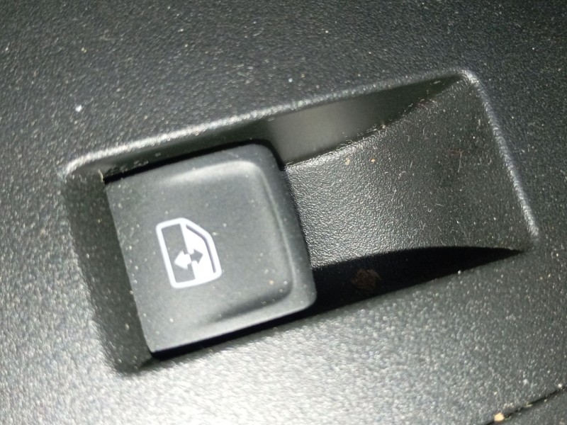 Recambio de mando elevalunas trasero izquierdo para cupra formentor (km7, kmp) 1.5 tsi referencia OEM IAM   