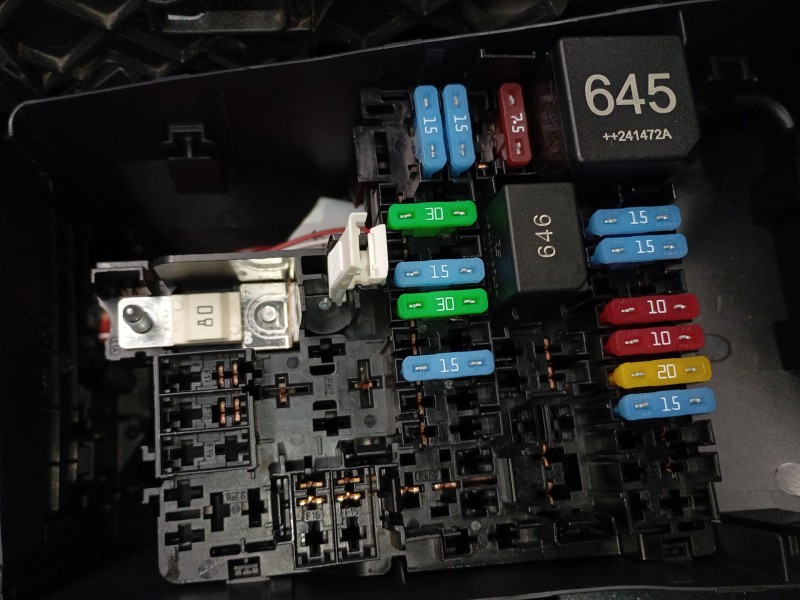 Recambio de caja reles / fusibles para cupra formentor (km7, kmp) 1.5 tsi referencia OEM IAM   