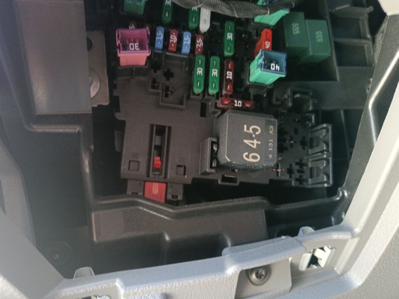 Recambio de caja reles / fusibles para volkswagen crafter caja/chasis (sz_) 2.0 tdi rwd referencia OEM IAM   