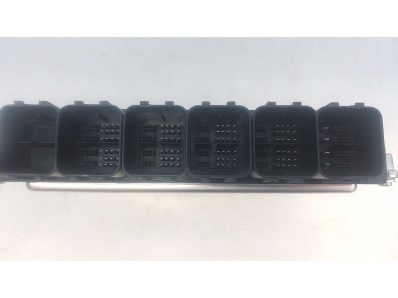 Recambio de centralita motor uce para audi q8 (4mn, 4mt) 55 tfsi mild hybrid quattro referencia OEM IAM 06M907309S 0261S105Y1 