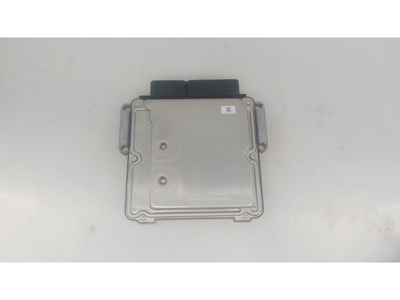 Recambio de centralita motor uce para infiniti m (y51) 30d referencia OEM IAM 237101BY8C 0281017471 