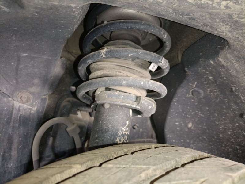 Recambio de amortiguador delantero izquierdo para bmw x1 (e84) sdrive 18 d referencia OEM IAM   