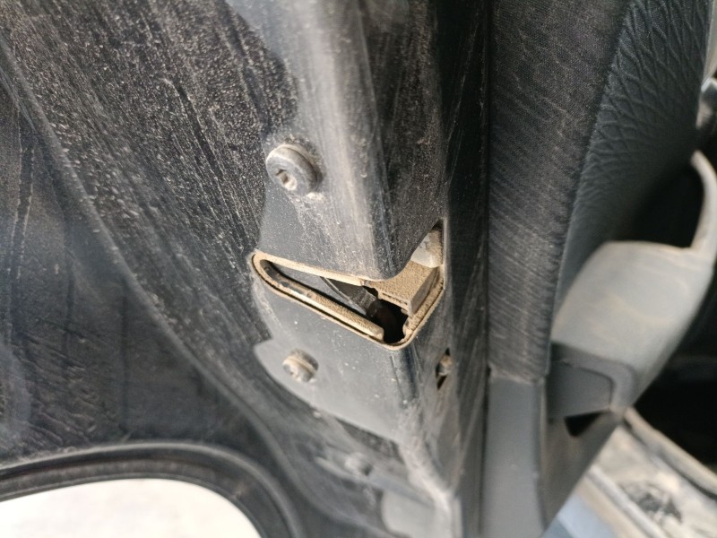 Recambio de cerradura puerta trasera izquierda para bmw x1 (e84) sdrive 18 d referencia OEM IAM   