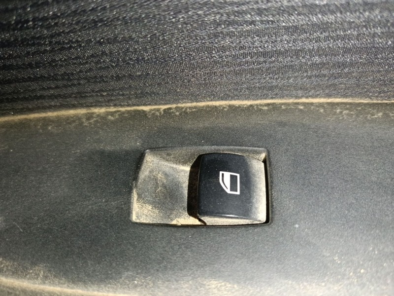 Recambio de mando elevalunas delantero derecho para bmw x1 (e84) sdrive 18 d referencia OEM IAM   