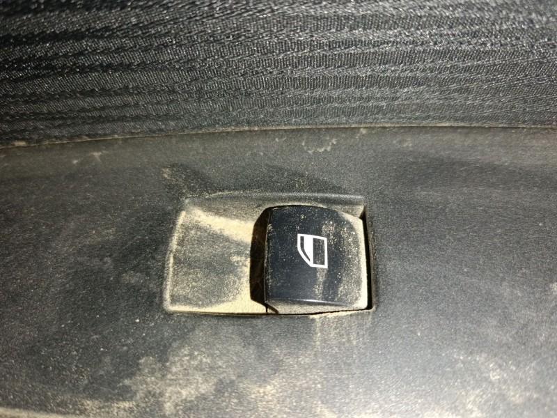 Recambio de mando elevalunas trasero derecho para bmw x1 (e84) sdrive 18 d referencia OEM IAM   