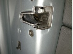 CERRADURA PUERTA TRASERA IZQUIERDA 
