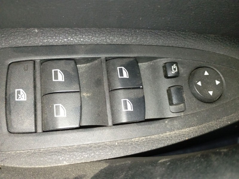 Recambio de mando elevalunas delantero izquierdo para bmw x1 (f48) xdrive 20 d referencia OEM IAM   