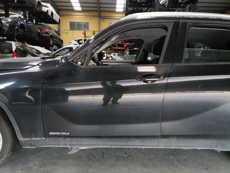 Recambio de puerta delantera izquierda para bmw x1 (e84) sdrive 18 d referencia OEM IAM   