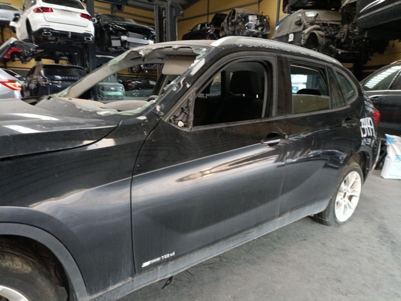 Recambio de puerta delantera izquierda para bmw x1 (e84) sdrive 18 d referencia OEM IAM   