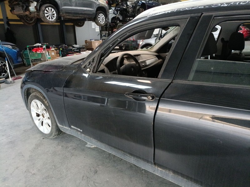 Recambio de puerta delantera izquierda para bmw x1 (e84) sdrive 18 d referencia OEM IAM   