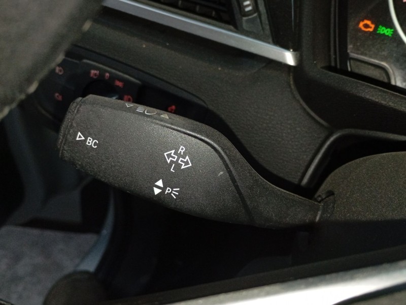 Recambio de mando intermitentes para bmw x1 (f48) xdrive 20 d referencia OEM IAM   