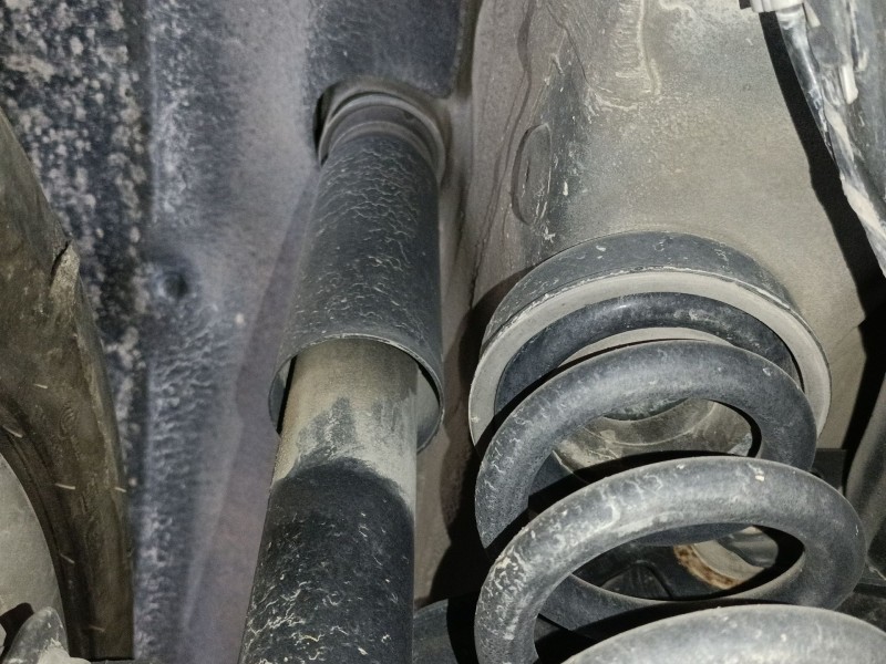 Recambio de amortiguador trasero izquierdo para bmw x1 (e84) sdrive 18 d referencia OEM IAM   