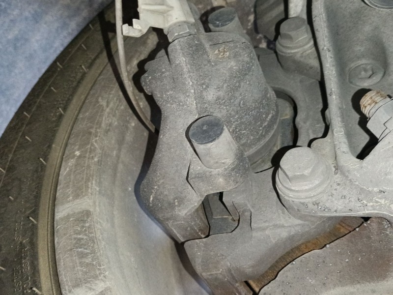 Recambio de pinza freno delantera izquierda para bmw x1 (e84) sdrive 18 d referencia OEM IAM   
