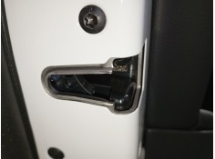 CERRADURA PUERTA TRASERA IZQUIERDA 